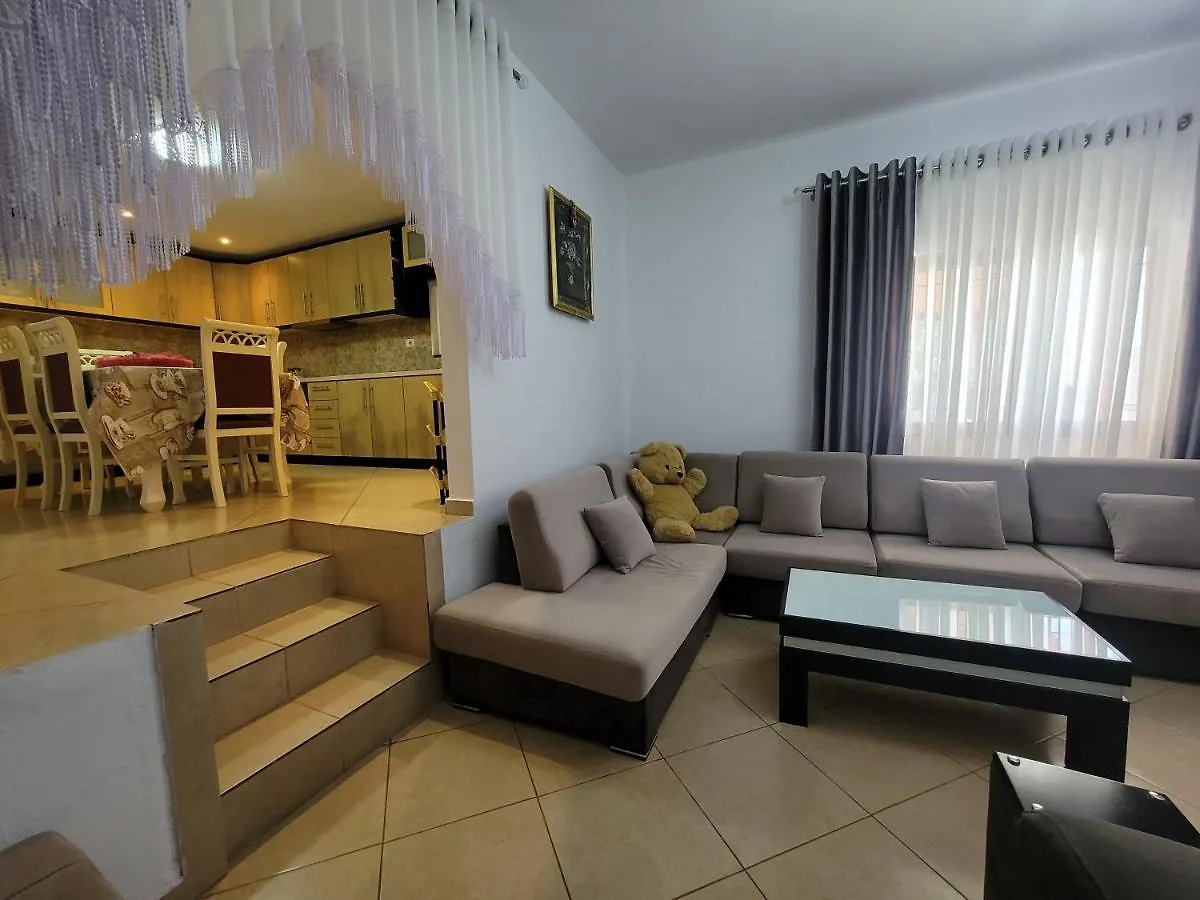 Villa Bani Ksamil 0*,  Albania