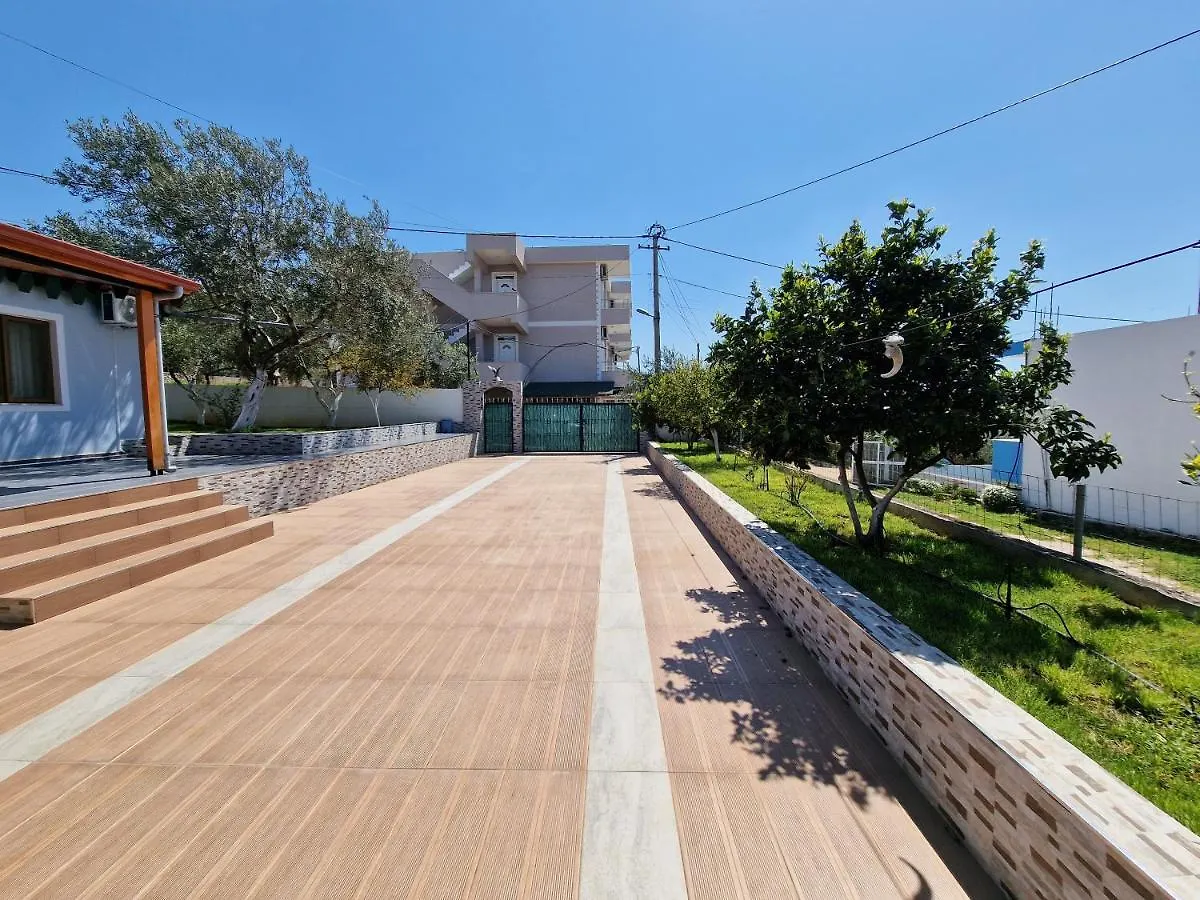 Villa Bani Ksamil 0*,  Albania